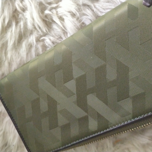 Heys accordian wallet - Picture 3 of 3